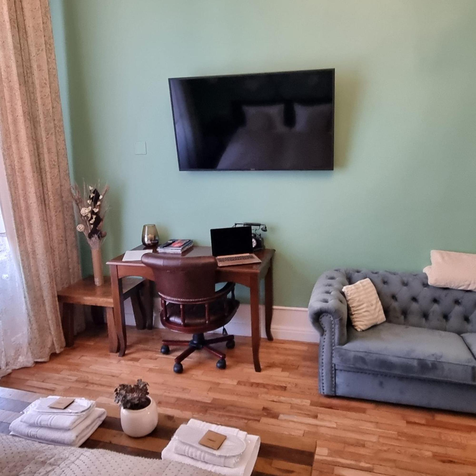 Victoria Apartment 1901 Oradea Bagian luar foto